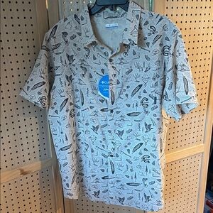 Columbia Men’s short sleeve Pilsner Peak Print button up shirt. NWT- size XL